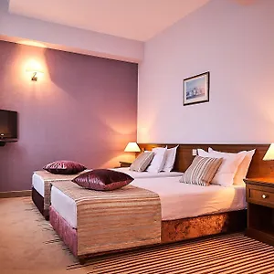 Otel Lion