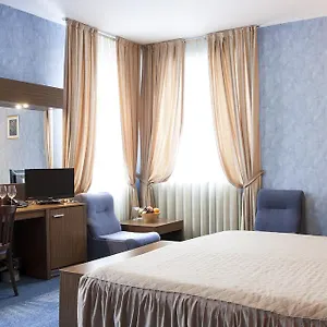 Otel Diter Family
